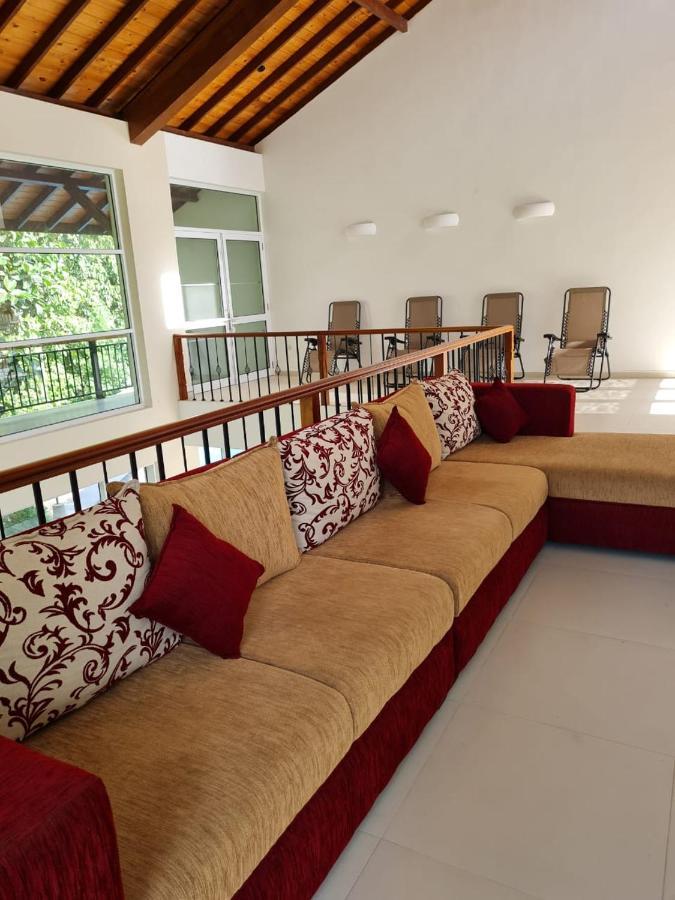 Siri Tropical Retreat Villa Хикадува Екстериор снимка
