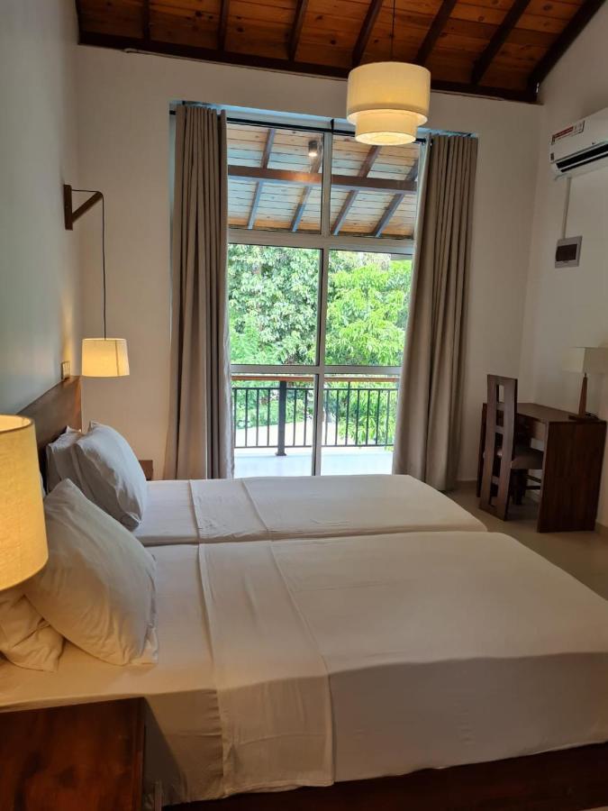 Siri Tropical Retreat Villa Хикадува Екстериор снимка