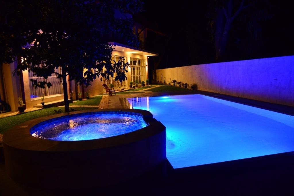 Siri Tropical Retreat Villa Хикадува Екстериор снимка